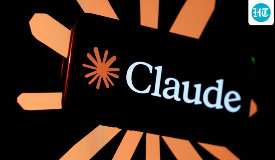 A Claude artificial intelligence (AI) logo on a smartphone. (Bloomberg)