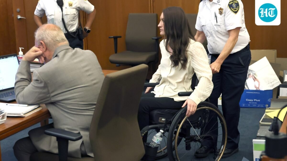 Lindsay Clancy enters the courtroom after a short break in her murder trial at Plymouth Superior Court in Plymouth, Mass., Wednesday, Aug. 5, 2026. (David L Ryan/The Boston Globe via AP, Pool) CORRECTION: Source is The Boston Globe, not The Boston Herald. (David L. Ryan/Pool The Boston Gl)