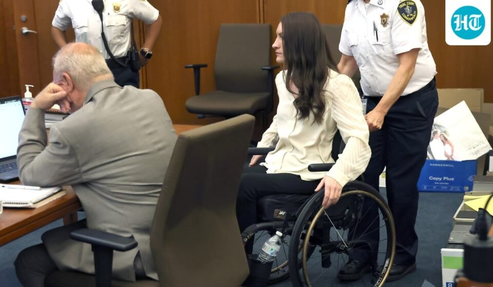 Lindsay Clancy enters the courtroom after a short break in her murder trial at Plymouth Superior Court in Plymouth, Mass., Wednesday, Aug. 5, 2026. (David L Ryan/The Boston Globe via AP, Pool) CORRECTION: Source is The Boston Globe, not The Boston Herald. (David L. Ryan/Pool The Boston Gl)