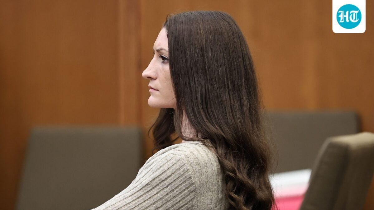Lindsay Clancy listens to the testimony of Dr. Gregory Saathoff during her murder trial in Plymouth Superior Court on Wednesday, Aug. 26, 2026 in Plymouth, Mass.  (Greg Derr/The Patriot Ledger via AP, Pool) (Greg Derr /Pool The Patriot Ledg)