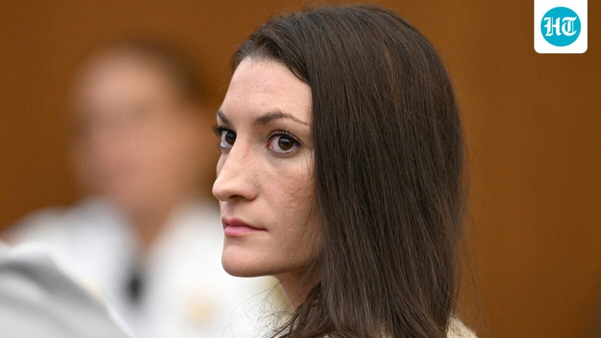 Lindsay Clancy looks toward reporters in the courtroom during proceedings in her murder trial, in Plymouth, Massachusetts, U.S., August 20, 2026. Josh Reynolds/Pool via REUTERS (via REUTERS)
