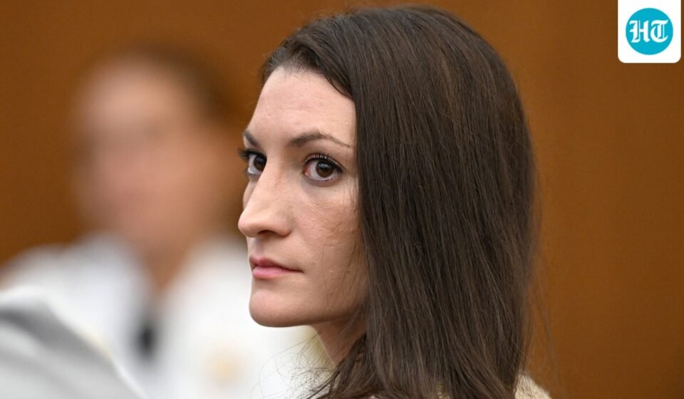 Lindsay Clancy looks toward reporters in the courtroom during proceedings in her murder trial, in Plymouth, Massachusetts, U.S., August 20, 2026. Josh Reynolds/Pool via REUTERS (via REUTERS)