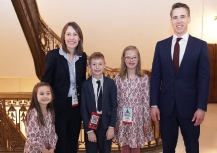 Joe Gera, a chef from Pennsylvania, has accused Senator Josh Hawley of inappropriate behavior with a male escort.