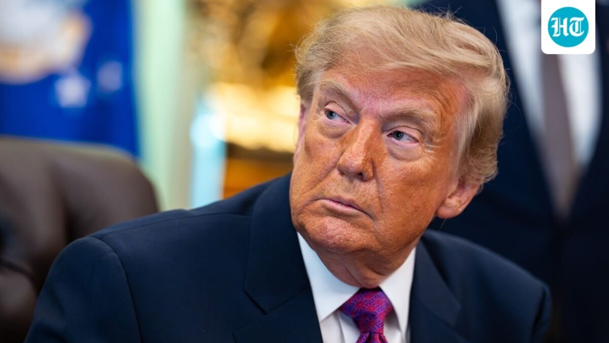 White House construction may have disrupted Marine One radio calls, leading to a close encounter with an Envoy Air passenger jet.. Photographer: Al Drago/The Washington Post/Bloomberg (Bloomberg)