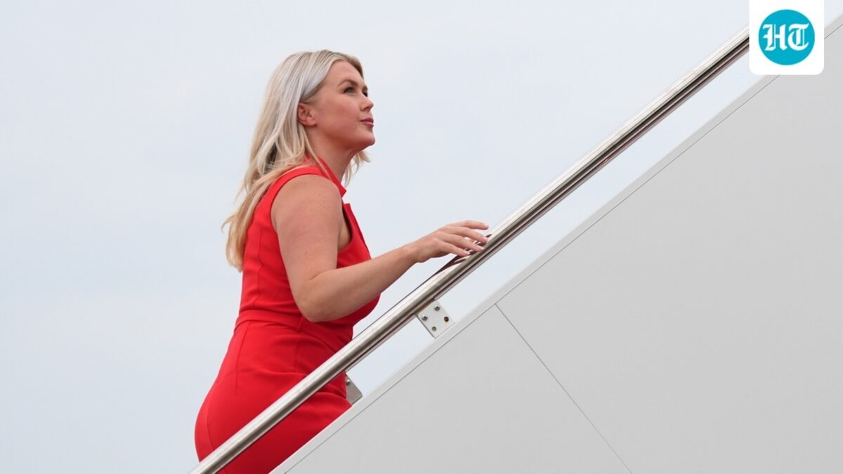 Karoline Leavitt’s resignation has drawn fresh attention after Iran linked her exit to claims surrounding Trump’s reported “decoy plane” operation. (AP Photo/Julia Demaree Nikhinson)