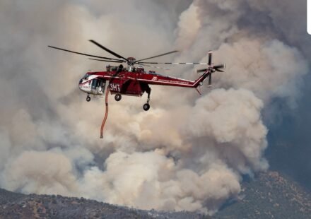 Two firefighting pilots killed in helicopter crash in Utah. (Scott G Winterton/The Deseret Ne)
