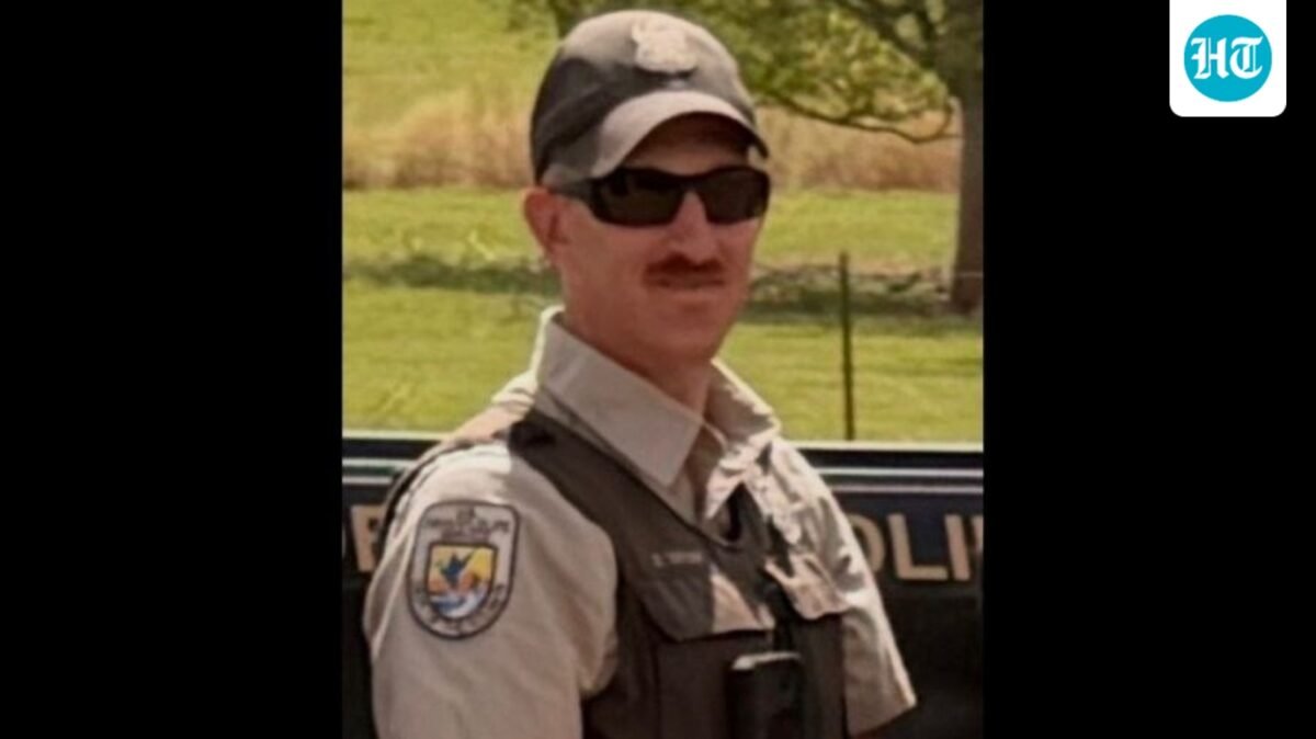 Who was David Taylor? Federal wildlife officer dies while saving families from Railroad South Fire in Oklahoma (@USFWS/X)
