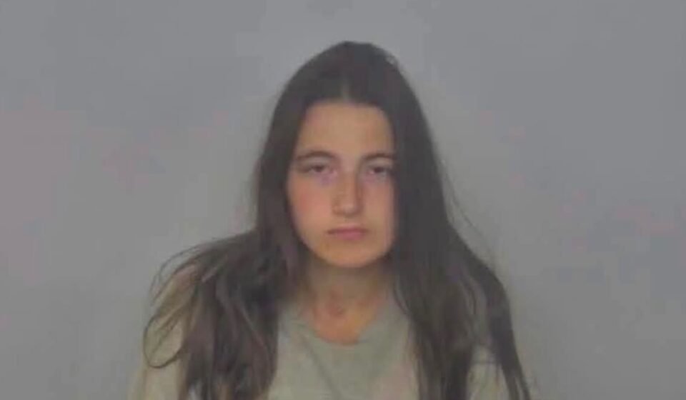 In a tragic incident, a North Dakota mother allegedly slashed the throats of her three children, resulting in two fatalities (X@rancanoglenda7)