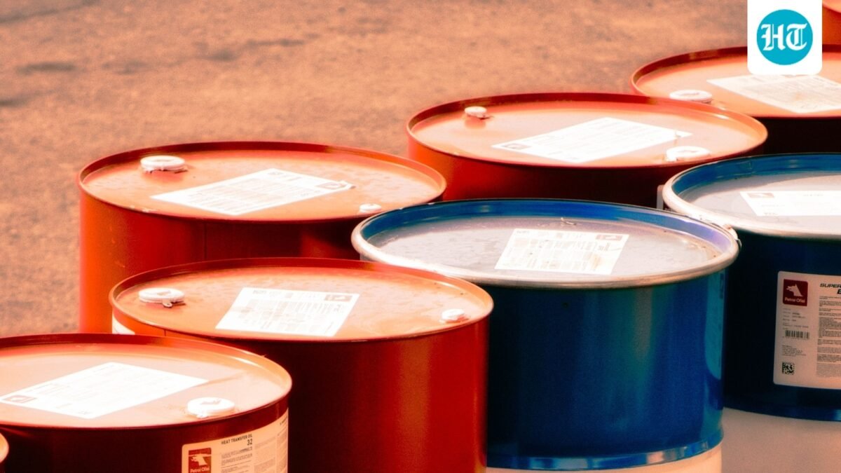 Oil prices rise for a second week as US-Iran tensions, sanctions and Strait of Hormuz disruptions raise fears of tighter global oil supplies. (Pexel/Representative image) (Pexel)
