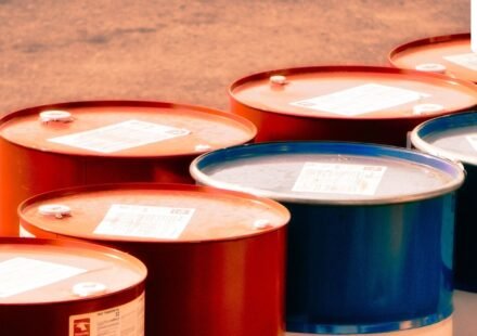Oil prices rise for a second week as US-Iran tensions, sanctions and Strait of Hormuz disruptions raise fears of tighter global oil supplies. (Pexel/Representative image) (Pexel)