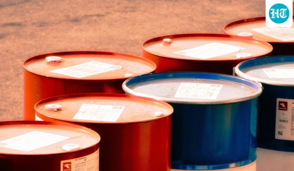 Oil prices rise for a second week as US-Iran tensions, sanctions and Strait of Hormuz disruptions raise fears of tighter global oil supplies. (Pexel/Representative image) (Pexel)