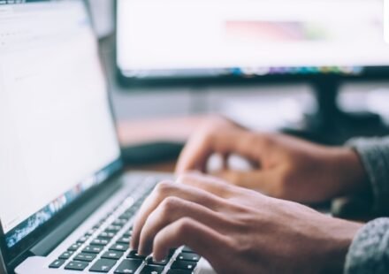 Hundreds of customers reported problems with Spectrum internet and WiFi on Downdetector (UnSplash)