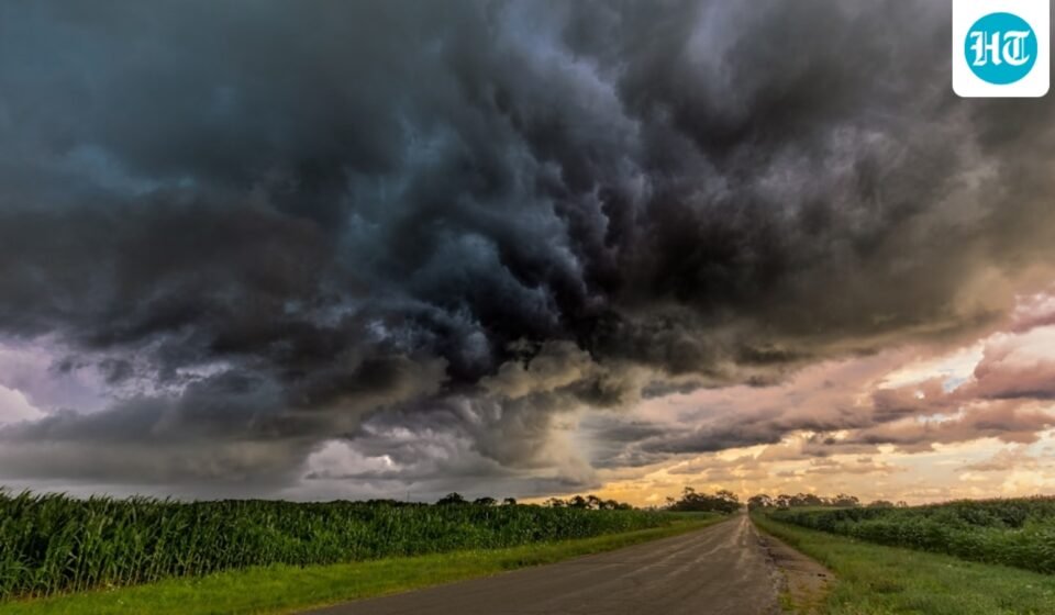 Severe storms are expected across the Baltimore metro area on Thursday evening. (UnSplash)