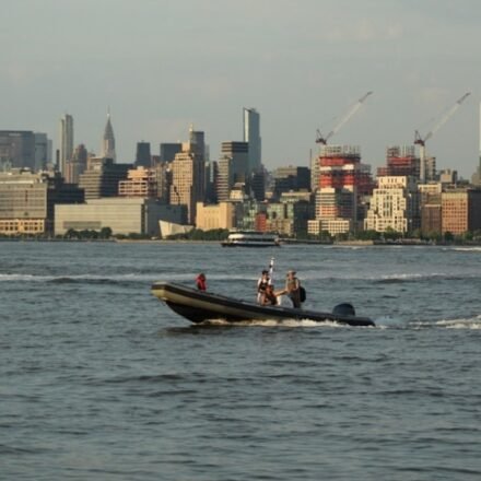 The 22-foot Bayliner speedboat overturned near Liberty Island. (UnSplash)