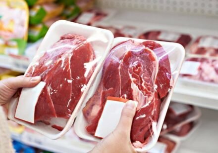 This food package can tell when meat is spoiling by changing colour from purple-red to yellow-green before the damage is obvious