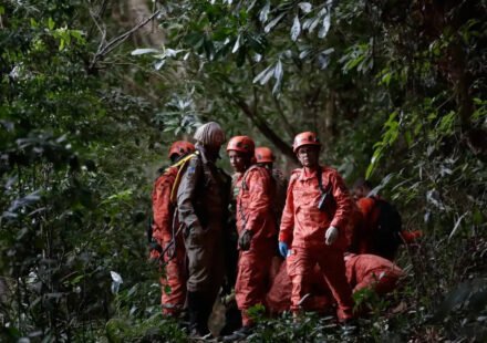 Four killed in helicopter crash in Rio de Janeiro