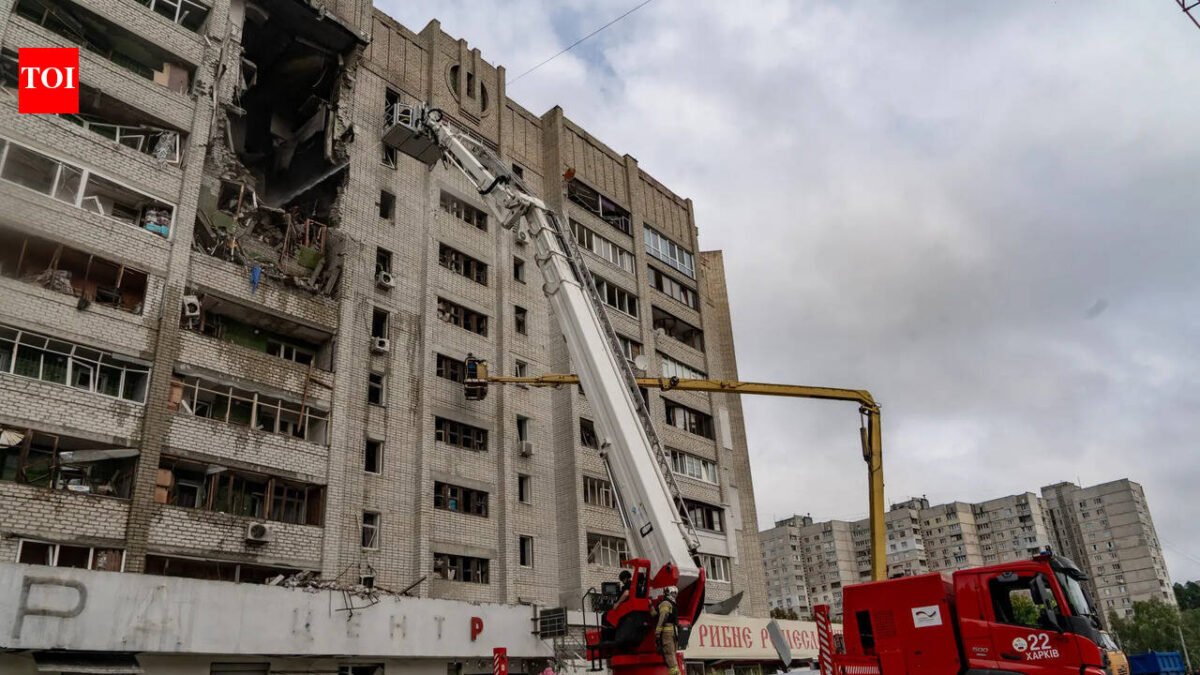 7 civilians killed in Russia-Ukraine overnight strikes; Moldova reports drone explosion