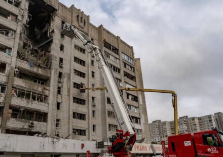 7 civilians killed in Russia-Ukraine overnight strikes; Moldova reports drone explosion