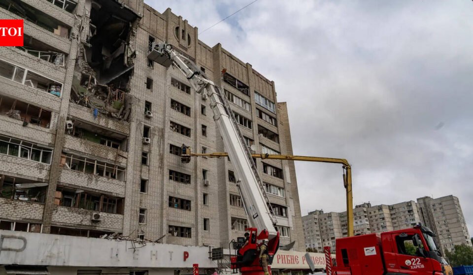 7 civilians killed in Russia-Ukraine overnight strikes; Moldova reports drone explosion