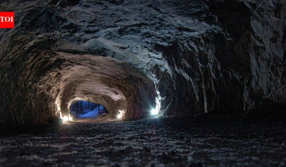In 2006, an Australian caver saw grass moving when there was no wind; digging beneath it revealed Elk River, now one of Victoria's longest caves