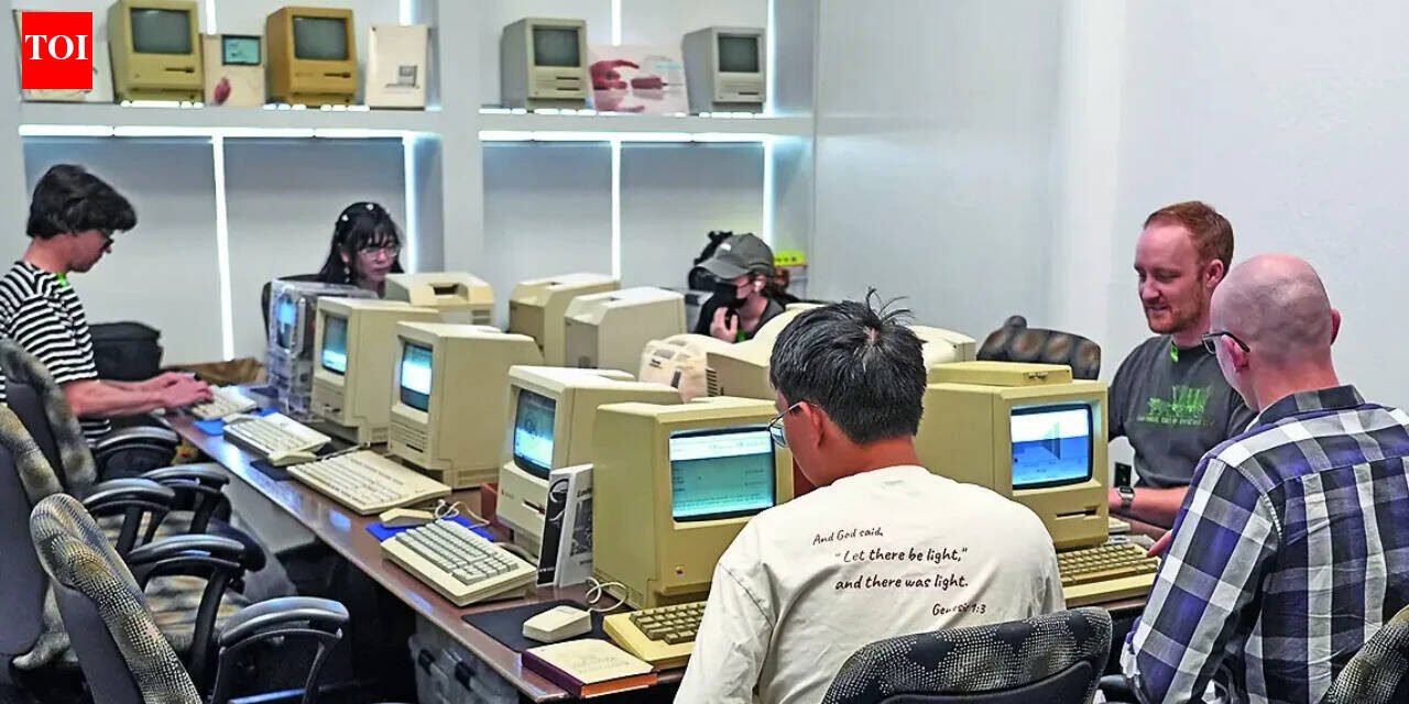 As AI grips world, thrill of collecting vintage, iconic computers growing