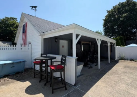 She spent 10 months restoring a 160-year-old house; now Lauren Iraeta is reconnecting former families with pieces of their history