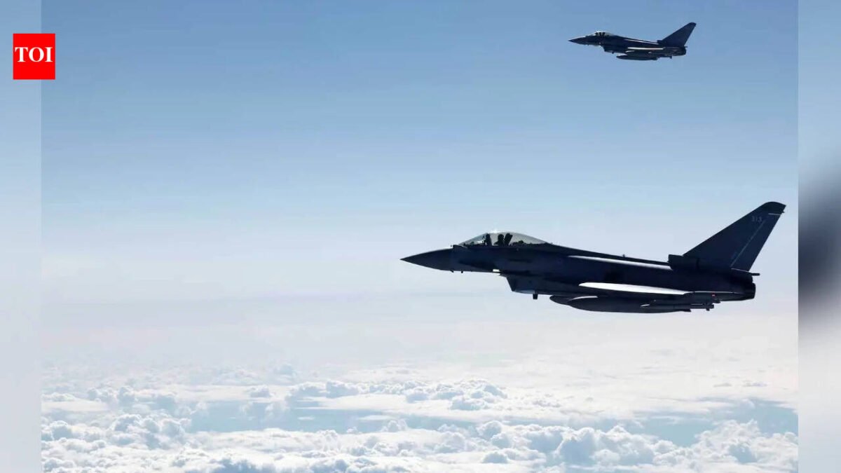 Iran's Big Revelation, 3 Su-24 Pilots 'Captured' By US Ally Qatar 6 Months Ago | Watch