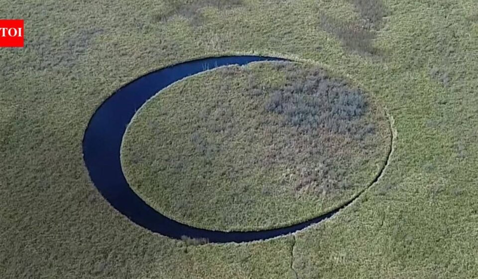 Argentina’s mysterious floating island named ‘EL Ojo’ that appears to rotate on its own in perfect circular motion