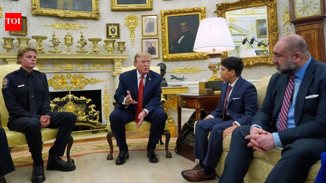 'What you did was incredible': Trump meets California's teenage lifeguard and the boy he rescued