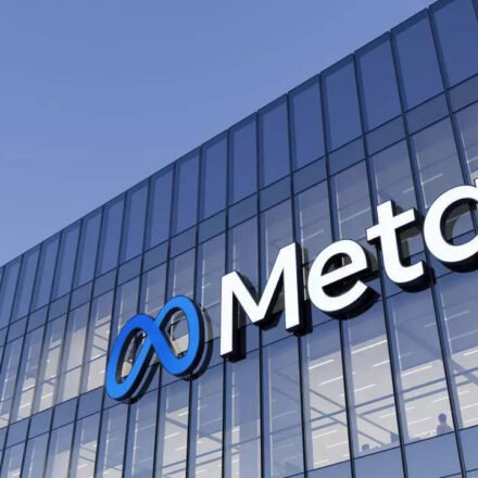 Meta goes to trial this week, which, if it loses, could change Insta & FB forever