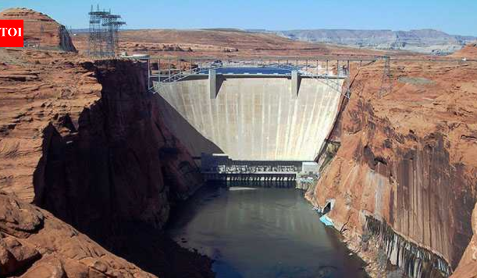 In the 1960s, the US began displacing around 600 families for a 40-mile reservoir; in 1975 the dam was shelved and their land became a 70,000-acre national park