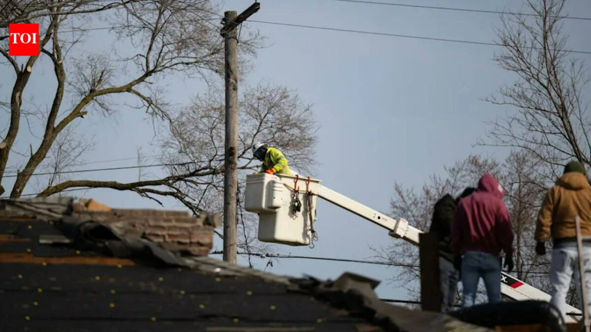 75,000 still without power in northwest Indiana, outages may last until Aug 25