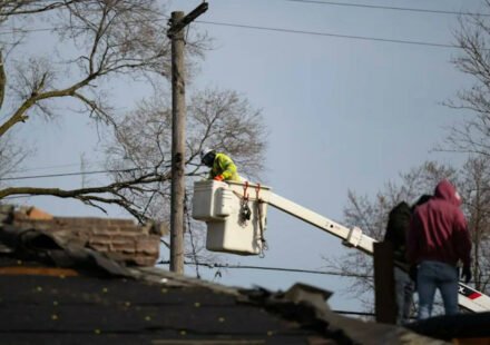 75,000 still without power in northwest Indiana, outages may last until Aug 25