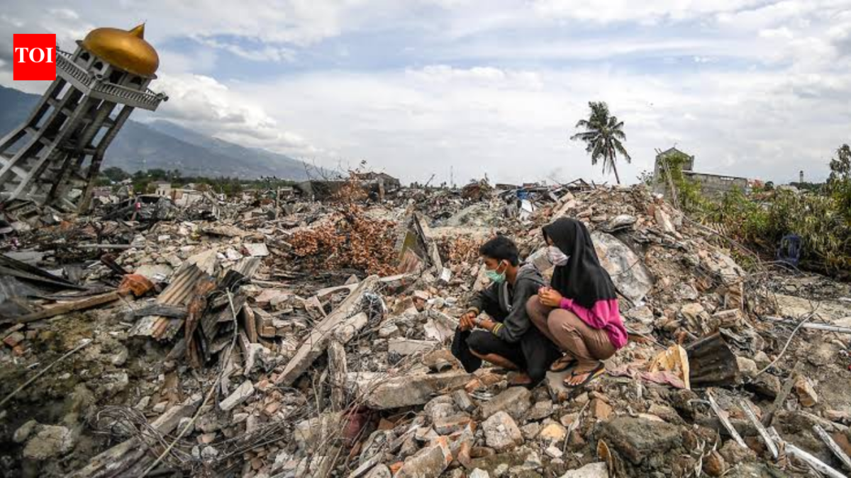 84-year-old woman found alive inside the rubble ‘Like a miracle,’ three days after Indonesia earthquake