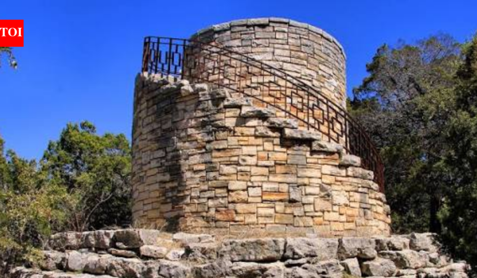 In 1916, a Texas woman left six acres of riverbank for the public; her governor son later added 250 acres and the tiny gift helped create Texas' first state park