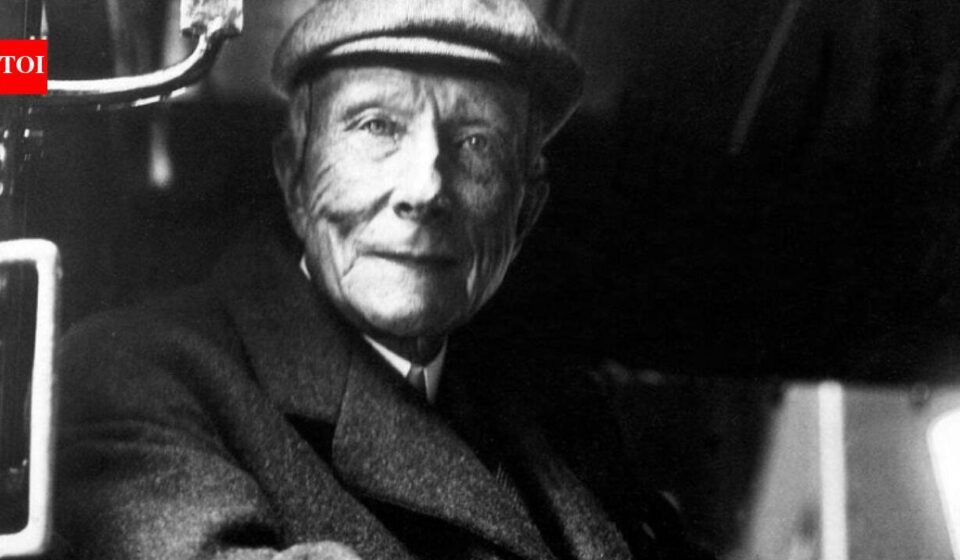 In 1927, John D Rockefeller Jr secretly used a shell company to buy over 35,000 Wyoming acres for $1.4 million; NPS says acquiring the same amount of Jackson Hole land today would cost over $1 billion