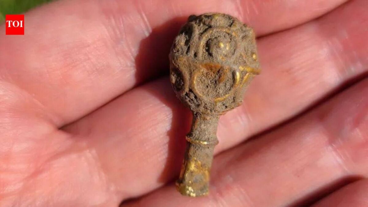 A 20-year-old archaeology student found gold just 90 minutes into her first dig, the 1,200-year-old discovery is raising new questions about medieval Britain