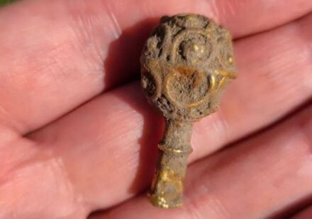 A 20-year-old archaeology student found gold just 90 minutes into her first dig, the 1,200-year-old discovery is raising new questions about medieval Britain