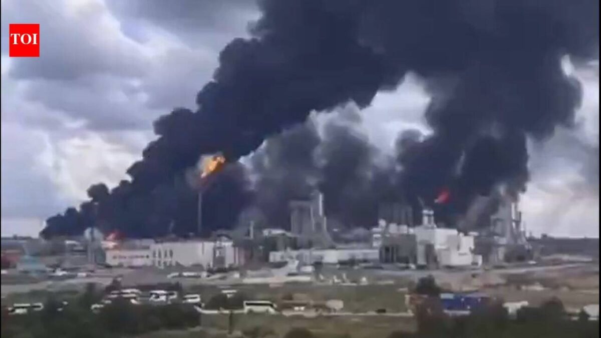 Seven dead, nine Chinese workers missing after fire at gas chemical complex in Russia