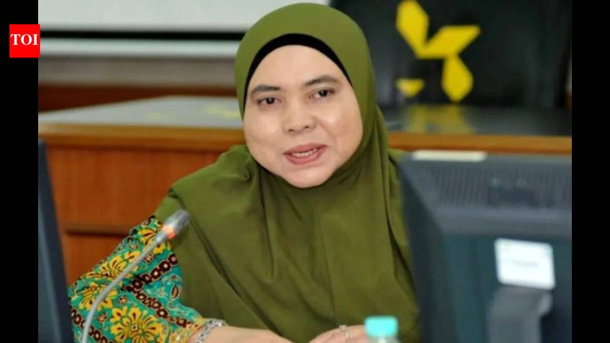 Malaysian university fires professor who claimed Malays could fly; they taught Romans shipbuilding
