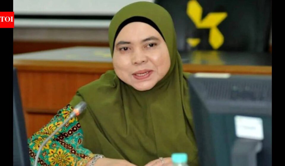 Malaysian university fires professor who claimed Malays could fly; they taught Romans shipbuilding