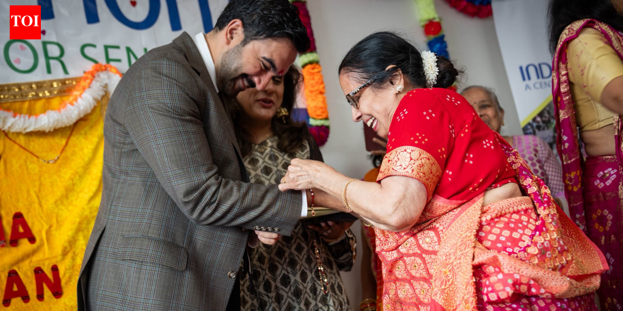 Rakshabandhan in NYC: Zohran Mamdani celebrates with South Asian seniors