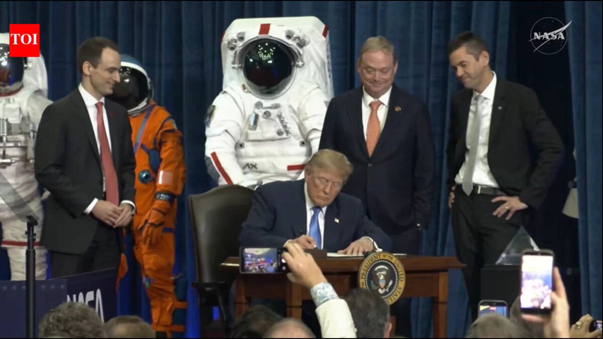 US to establish first space academy, expand 'far beyond the Moon'