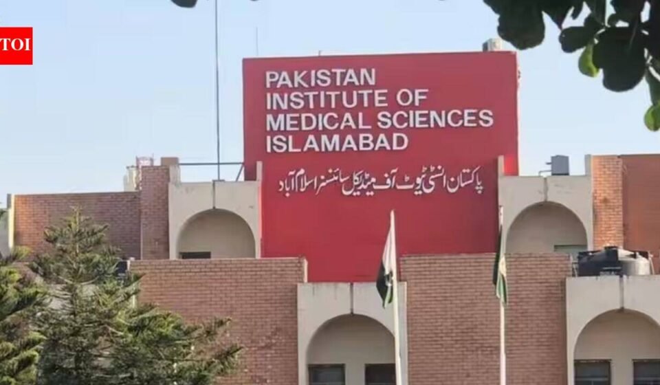 Pakistan hospital fire: 8 officials suspended over deaths of 14 newborns