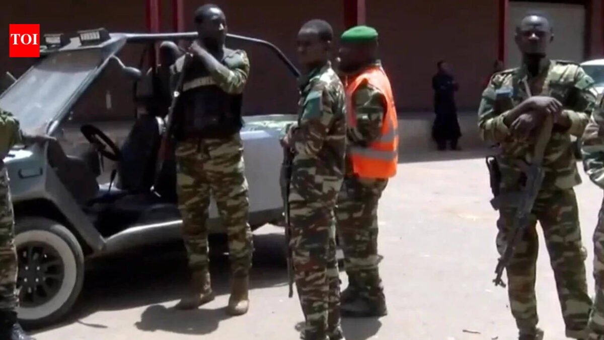 'Soldiers attempted mutiny': Niger's defence minister after gunfire, blasts heard in capital Niamey