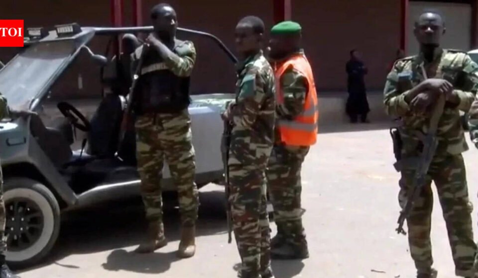 'Soldiers attempted mutiny': Niger's defence minister after gunfire, blasts heard in capital Niamey