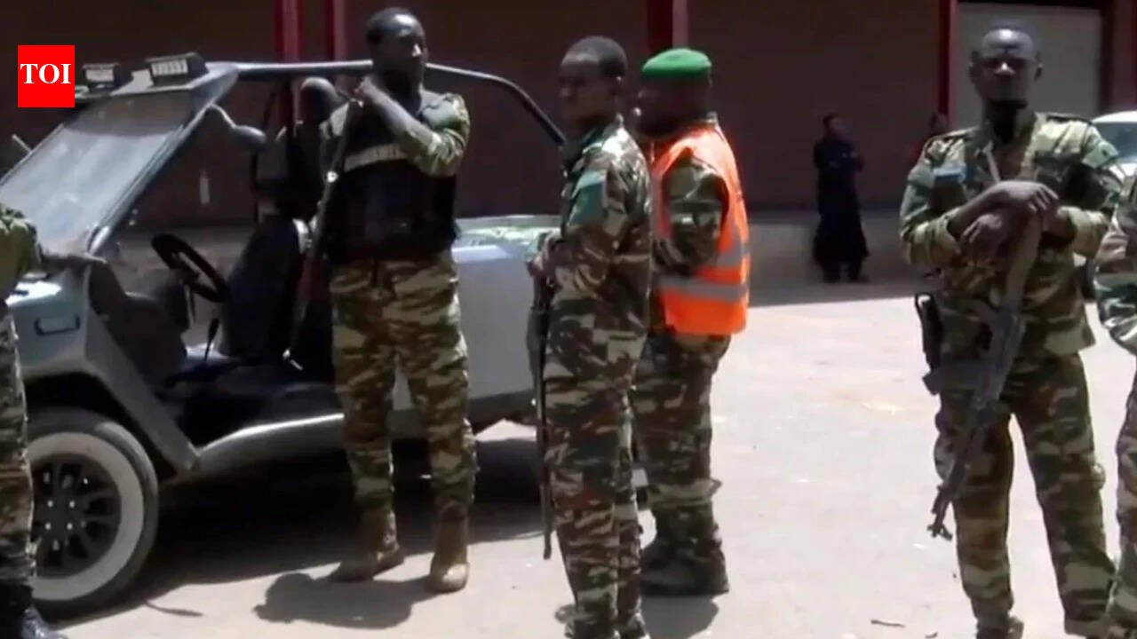 'Soldiers attempted mutiny': Niger's defence minister after gunfire, blasts heard in capital Niamey