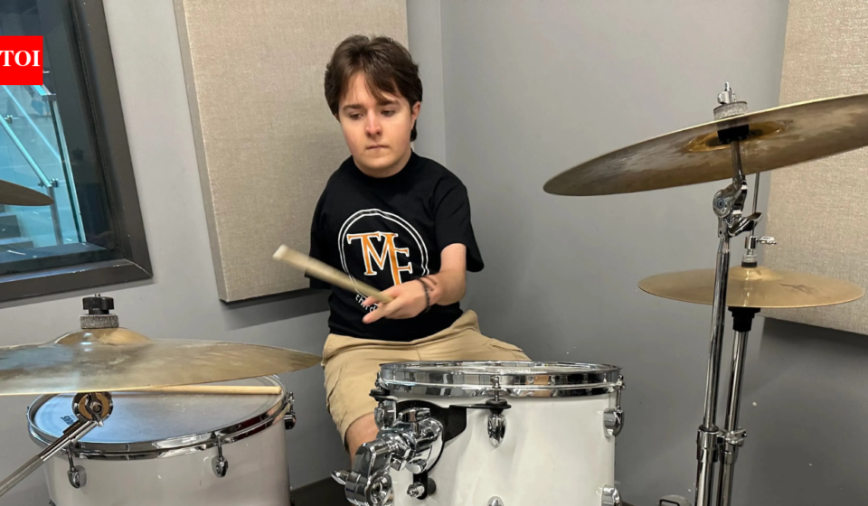 Meet Marcus Klepacki, the 19-year-old Phoenix musician who learned to play an acoustic drum kit with one arm and is now debuting his own band