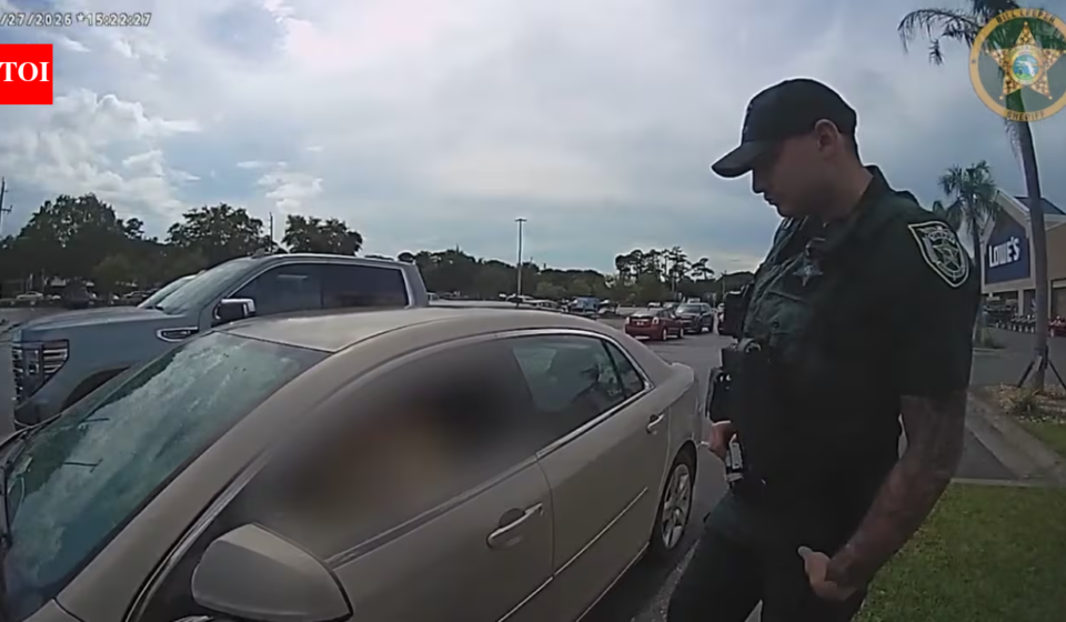 A Florida wife grew suspicious of her husband’s phone call; deputies found him in a Lowe’s parking lot about to buy $14,000 in gift cards