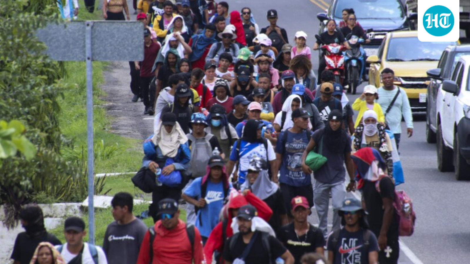 The “Faith and Hope” caravan, made up largely of Honduran migrants, has entered southern Mexico and is moving north. (X | @ScottsBaird)